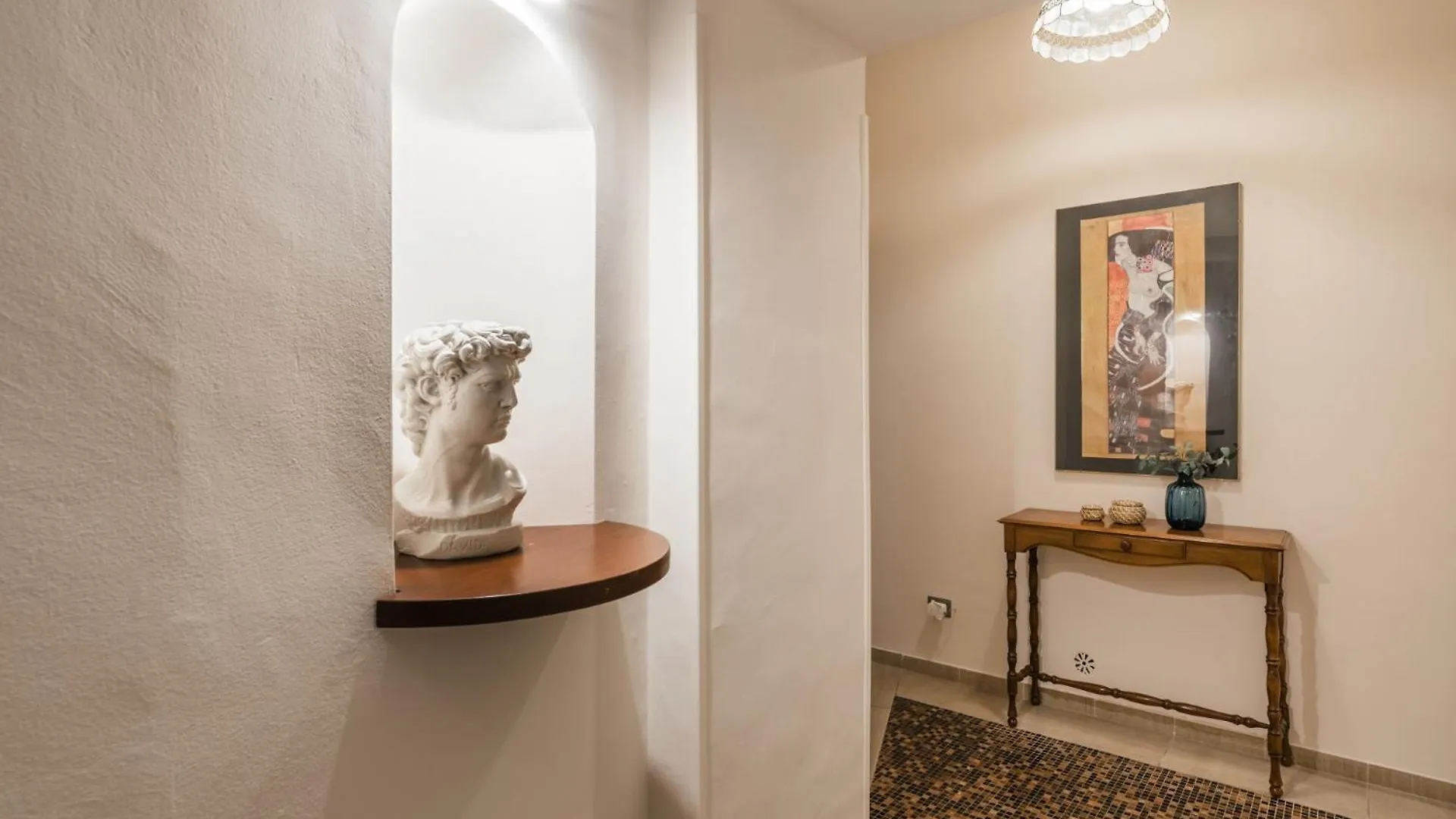 The Best Rent - Two-Bedroom Apartment Near Fori Imperiali Rome
